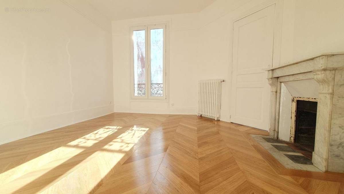 Appartement à SAINT-DENIS