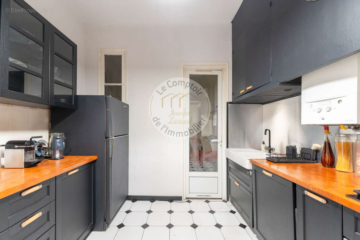 Appartement à MARSEILLE-6E