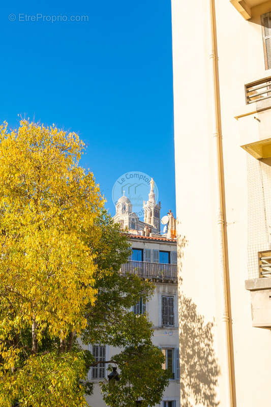 Appartement à MARSEILLE-6E