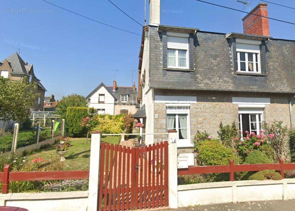 Maison à FOUGERES