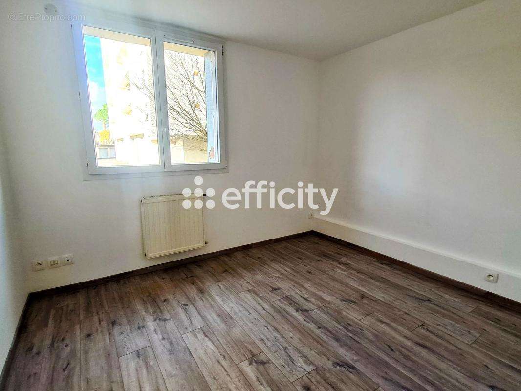 Appartement à BOURG-LES-VALENCE