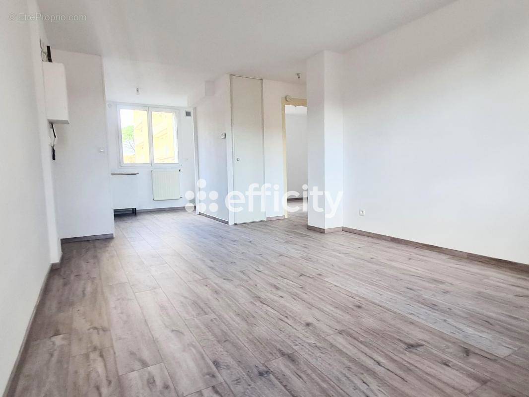 Appartement à BOURG-LES-VALENCE