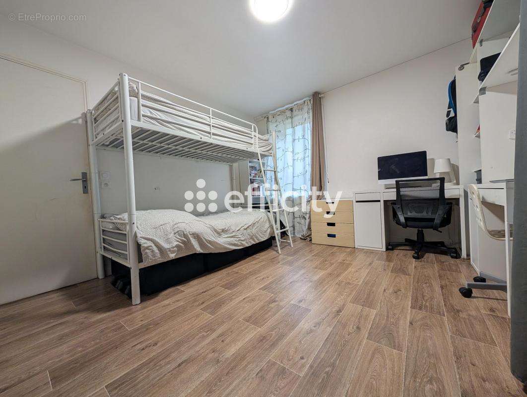 Appartement à CHAMPS-SUR-MARNE