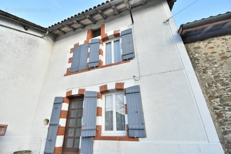 Maison à MAZIERES