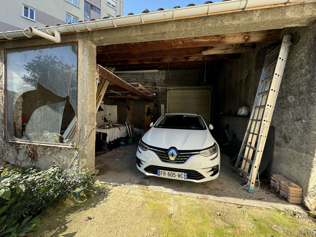 Appartement à BOURG-LES-VALENCE