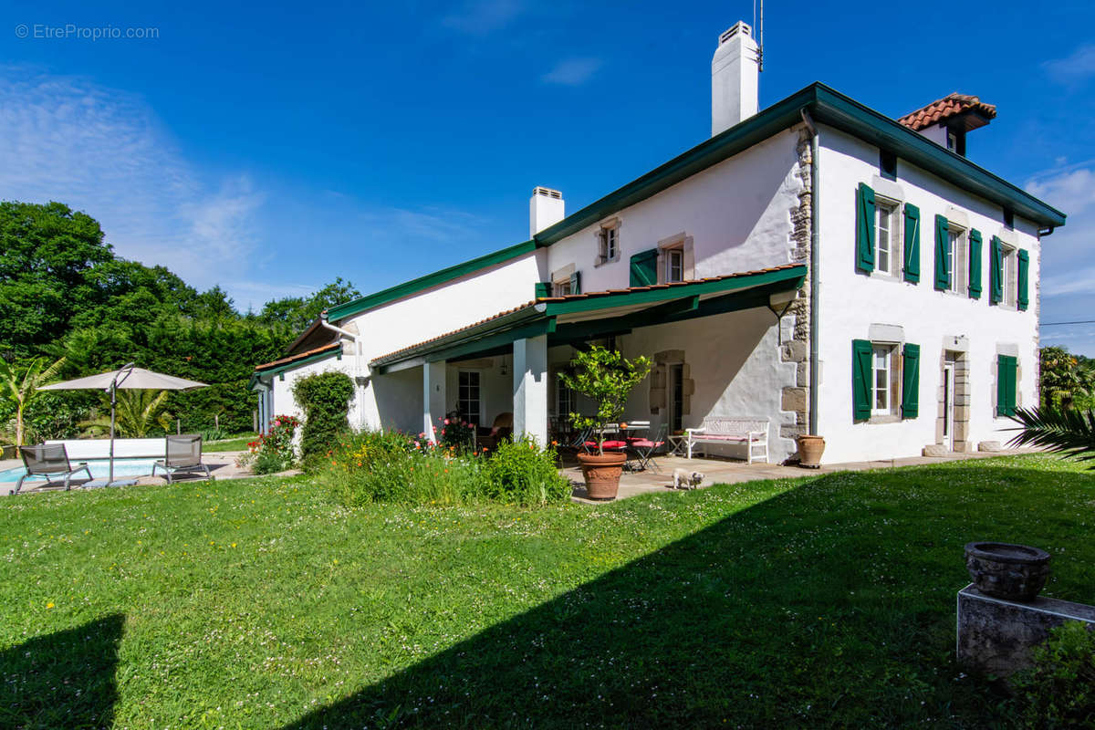 Maison à MOUGUERRE