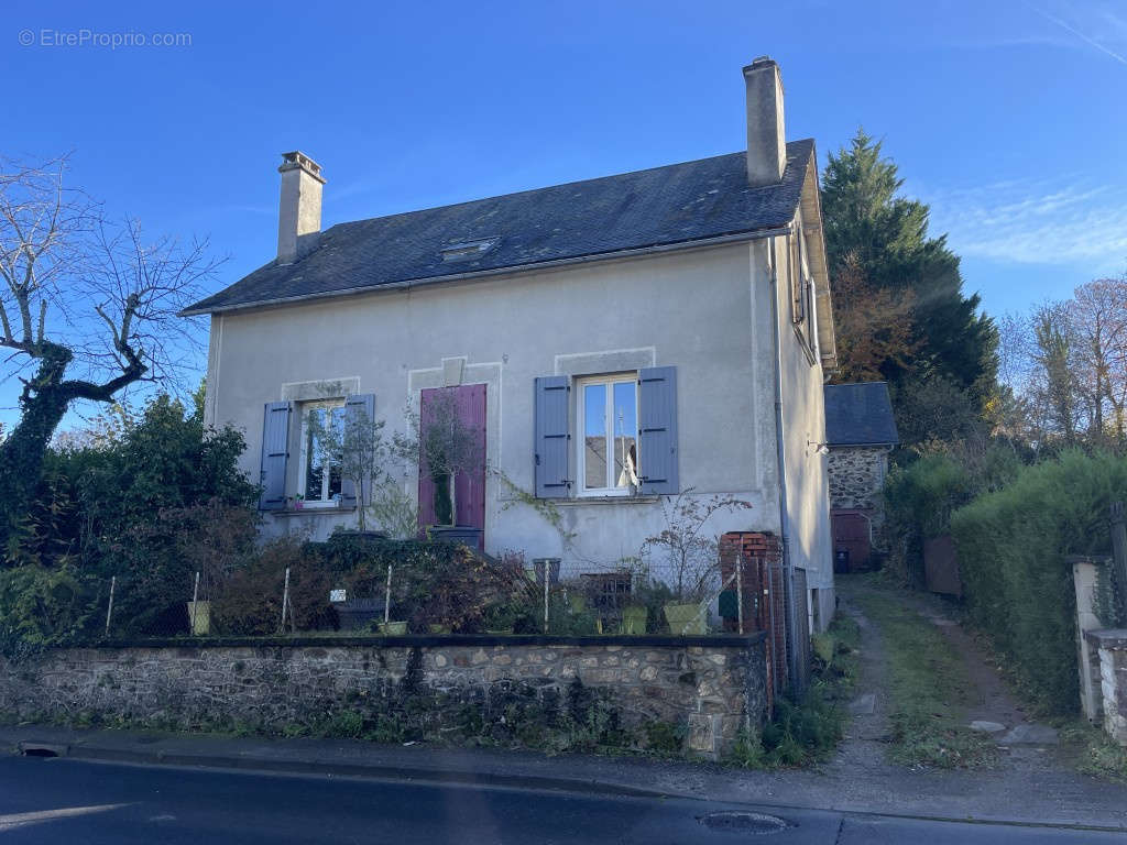 Maison à SAINT-SORNIN-LAVOLPS