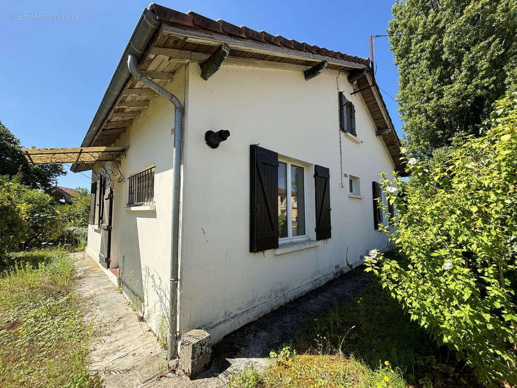 Maison à VILLENEUVE-DE-MARSAN