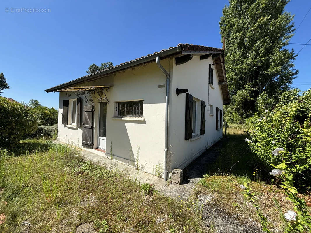 Maison à VILLENEUVE-DE-MARSAN