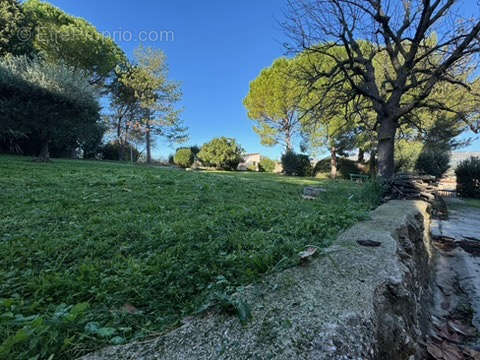 Terrain à AUBAGNE