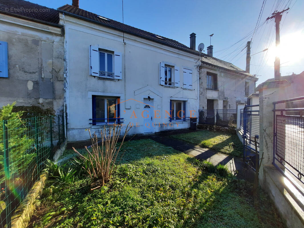 Maison à NANTEUIL-LES-MEAUX