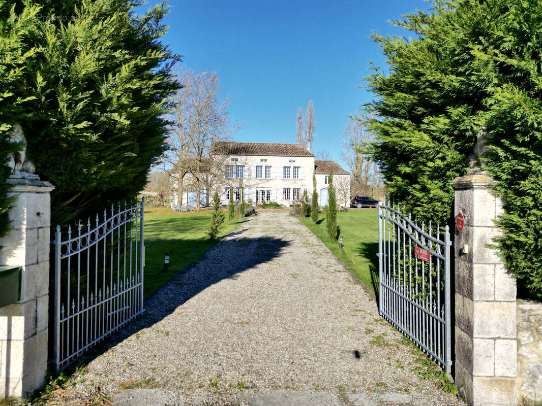 Maison à DURAS