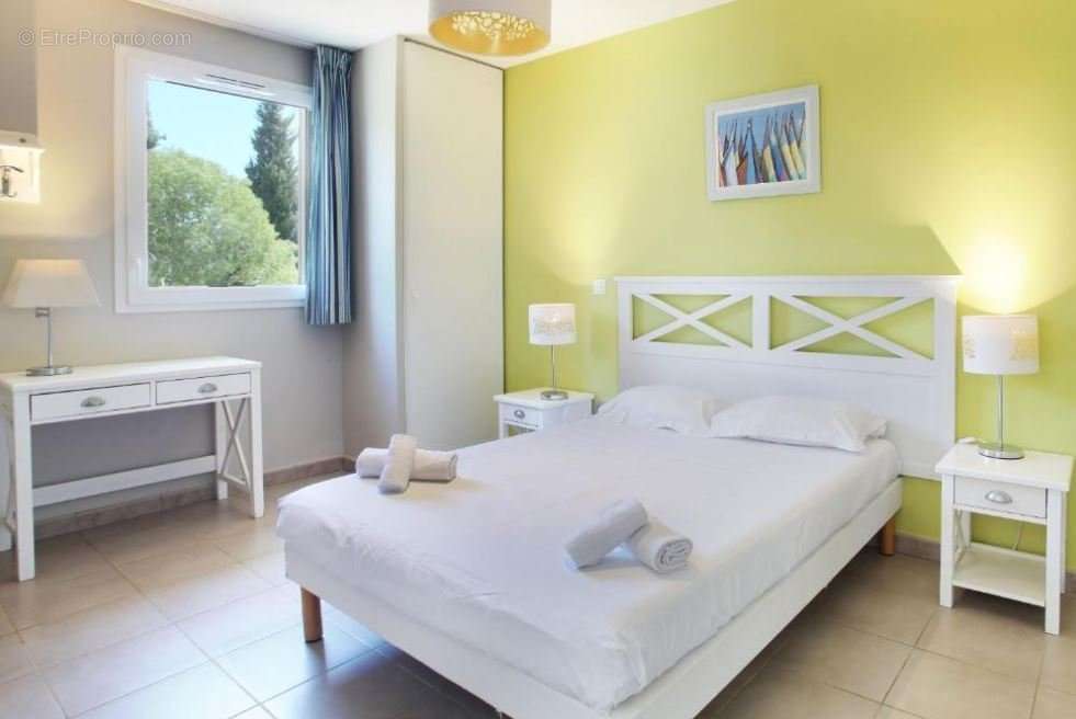 Appartement à LA LONDE-LES-MAURES