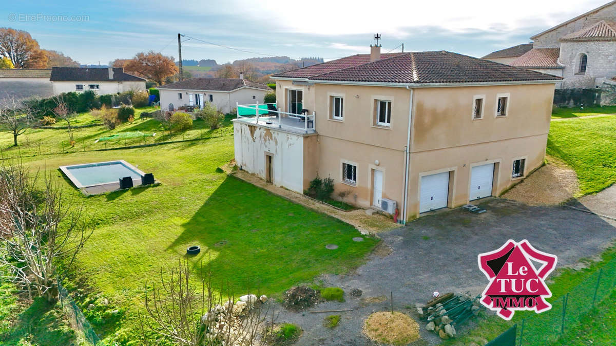 Maison à MASSOULES