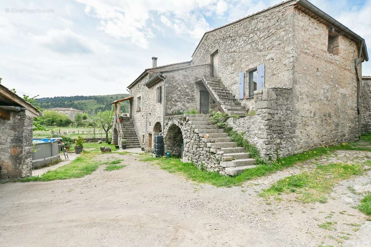 Maison à SAINT-AMBROIX