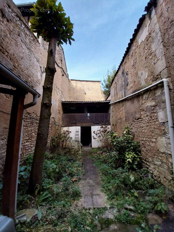 Maison à POITIERS