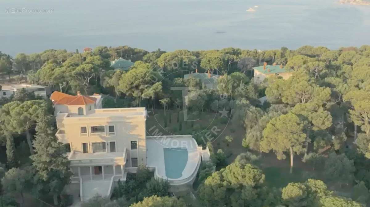 Maison à ROQUEBRUNE-CAP-MARTIN