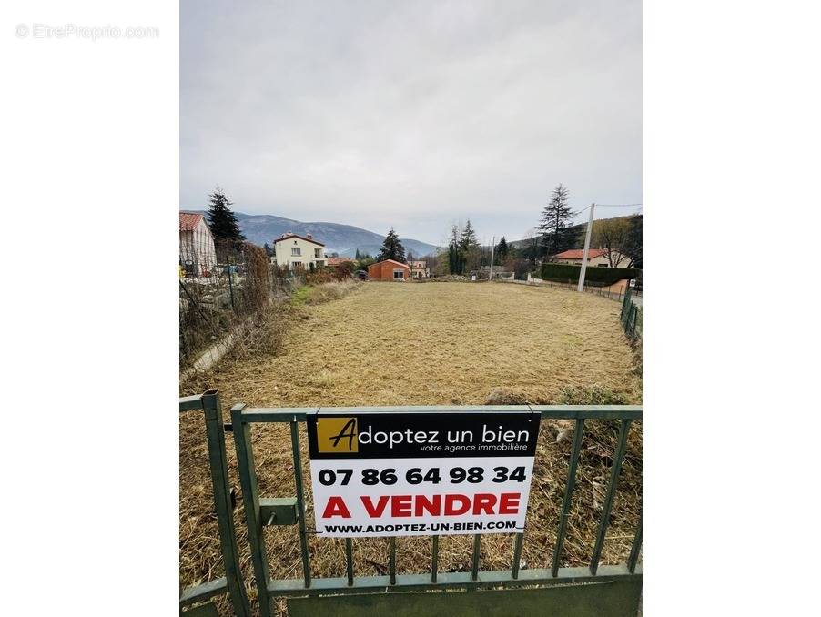 Terrain à VERNET-LES-BAINS