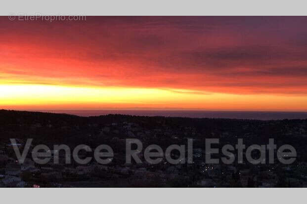 Appartement à VENCE