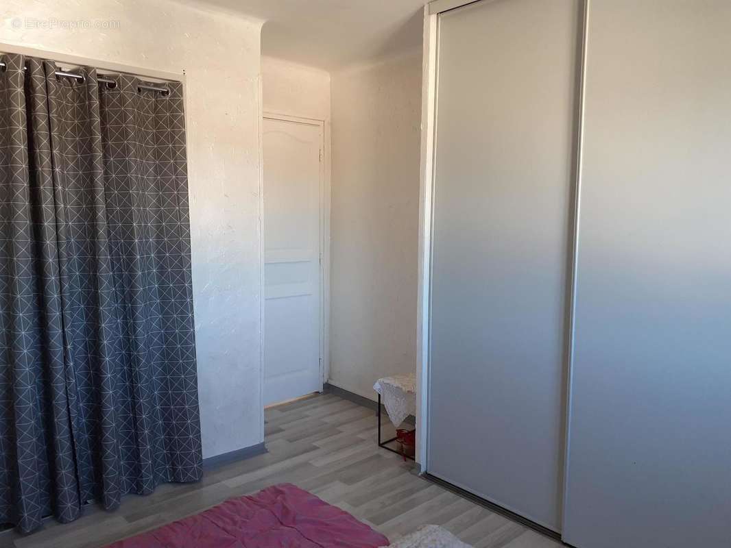   - Appartement à DRAGUIGNAN