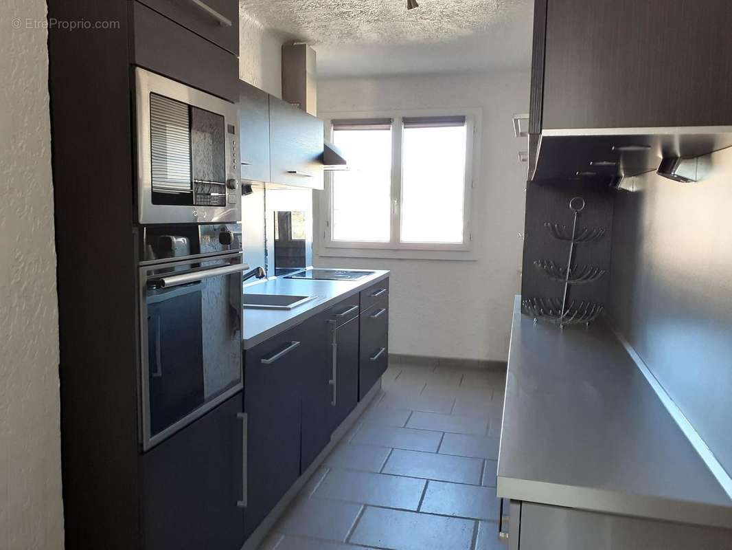   - Appartement à DRAGUIGNAN