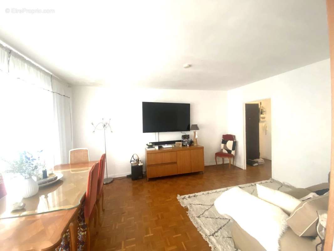 Appartement à EPINAY-SUR-SEINE