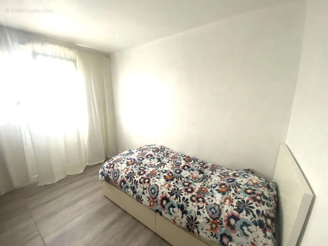 Appartement à EPINAY-SUR-SEINE