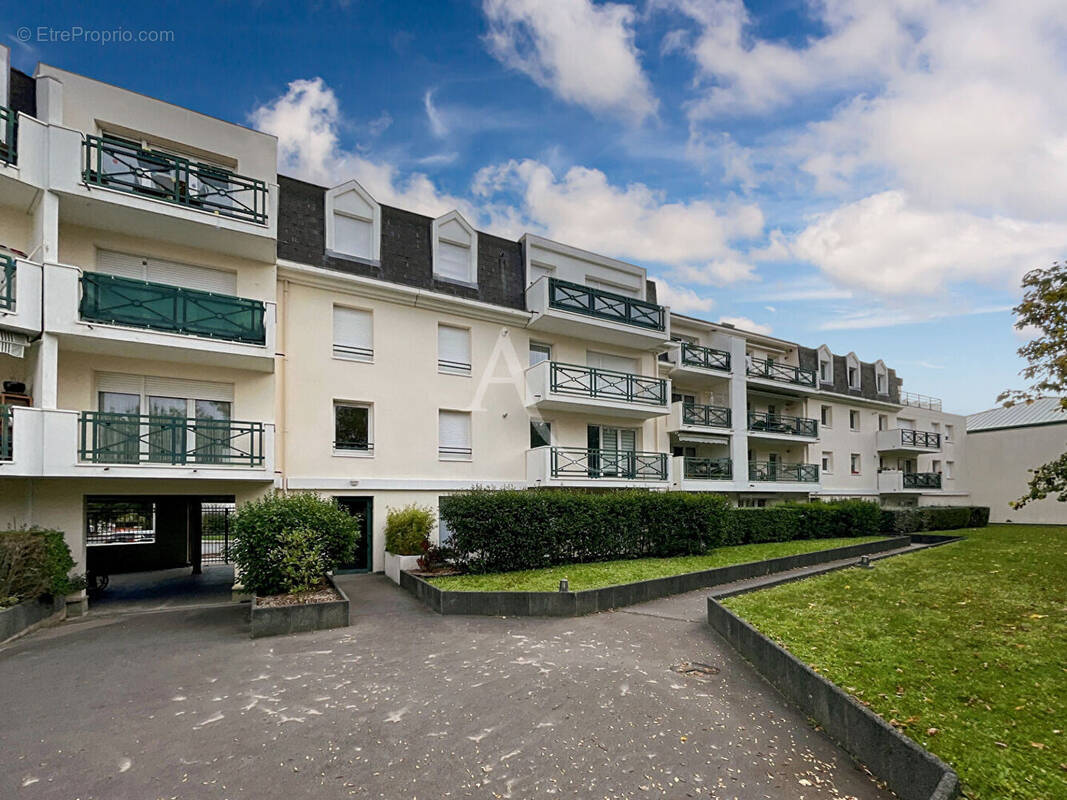 Appartement à JOUY-LE-MOUTIER