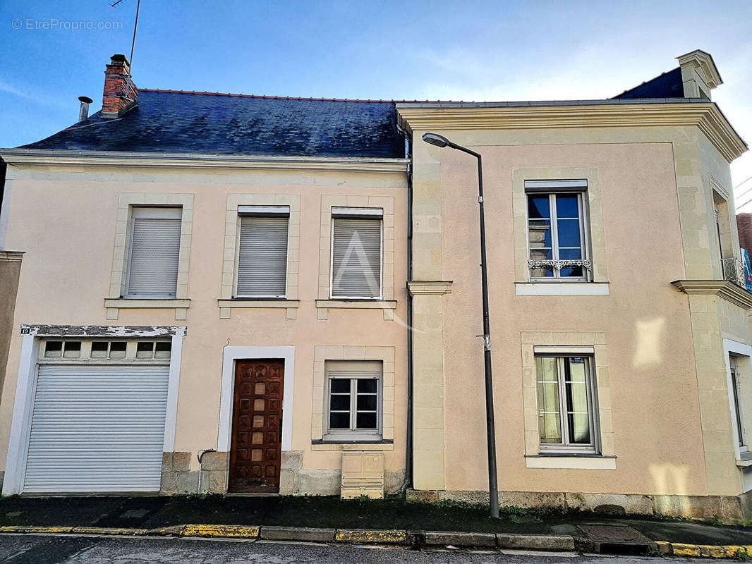 Maison à CHATEAUNEUF-SUR-SARTHE