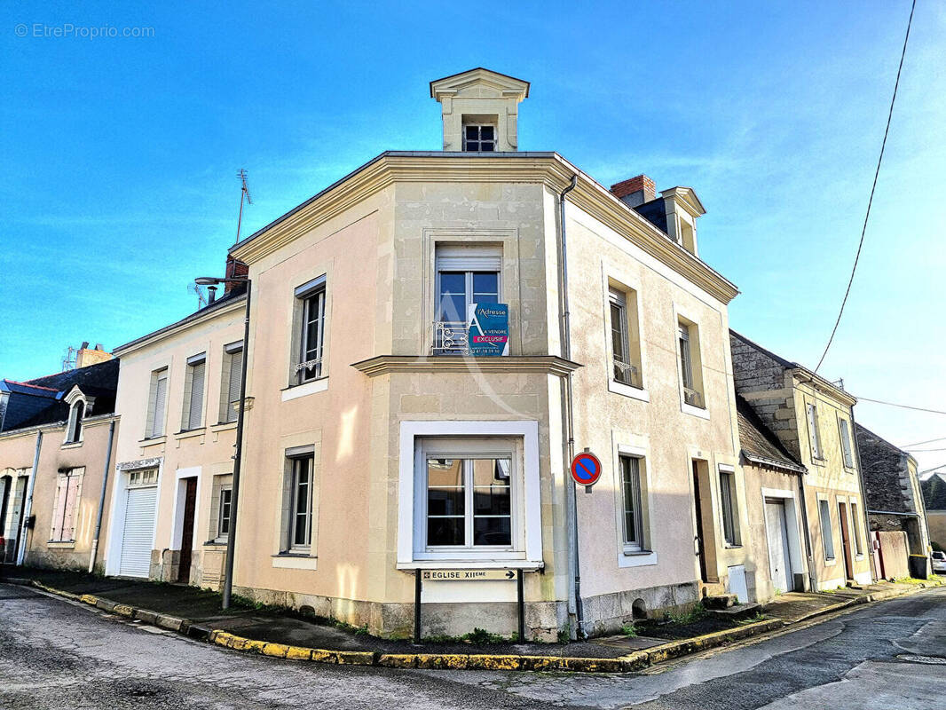 Maison à CHATEAUNEUF-SUR-SARTHE