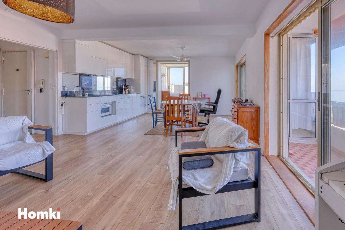 Appartement à SIX-FOURS-LES-PLAGES