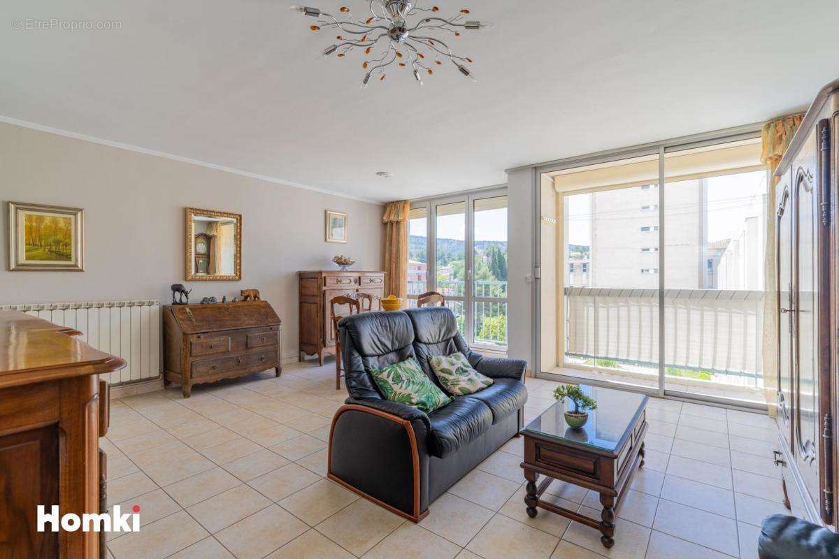 Appartement à AUBAGNE