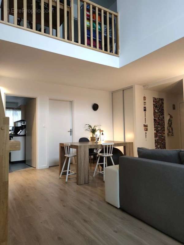 Appartement à COLOMBES