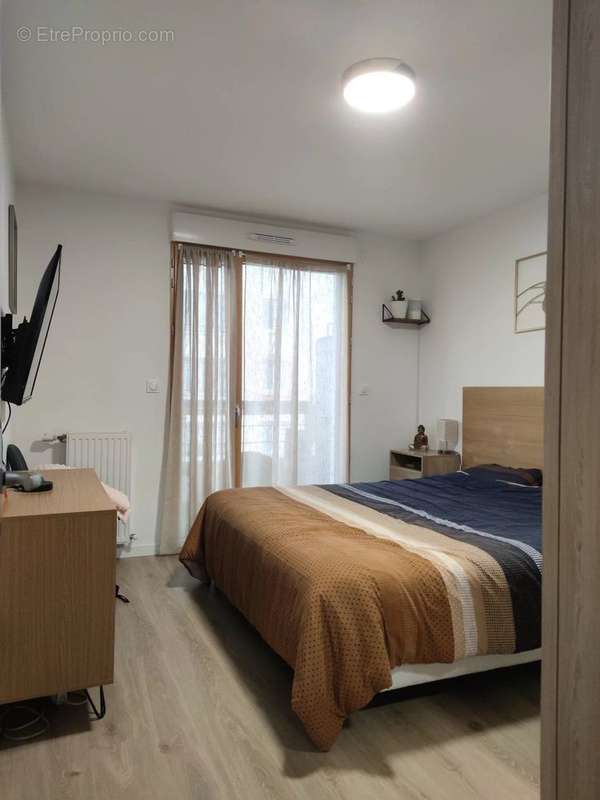 Appartement à COLOMBES