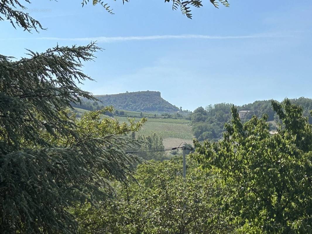 Terrain à BUSSIERES