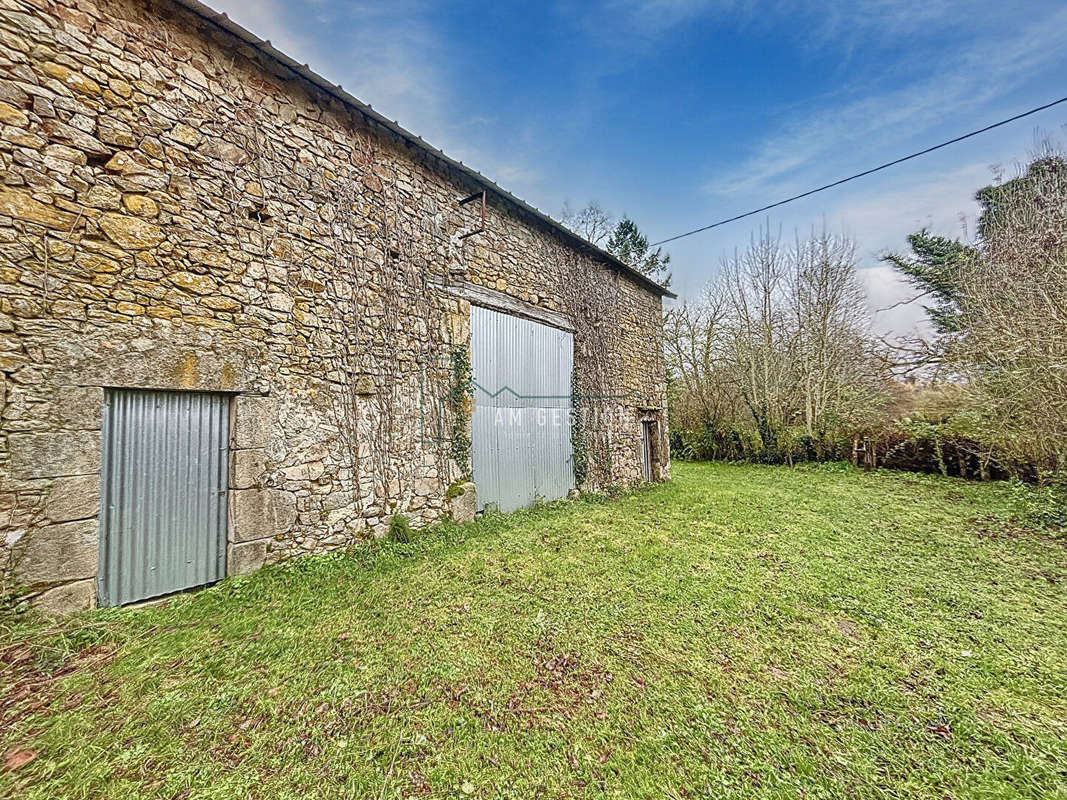 Maison à DOMPIERRE-LES-EGLISES