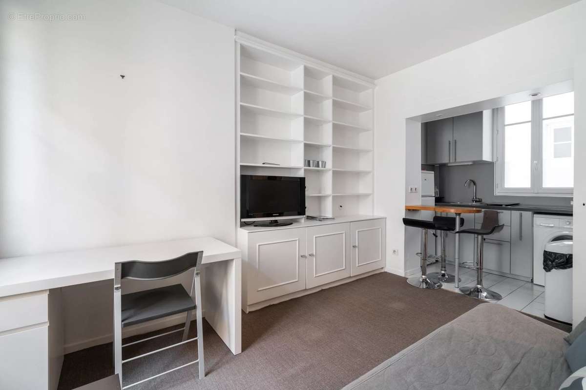 Appartement à LEVALLOIS-PERRET