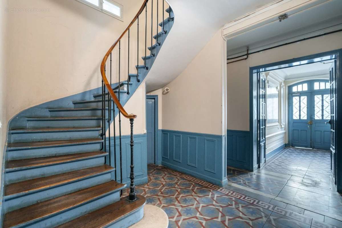 Appartement à LEVALLOIS-PERRET