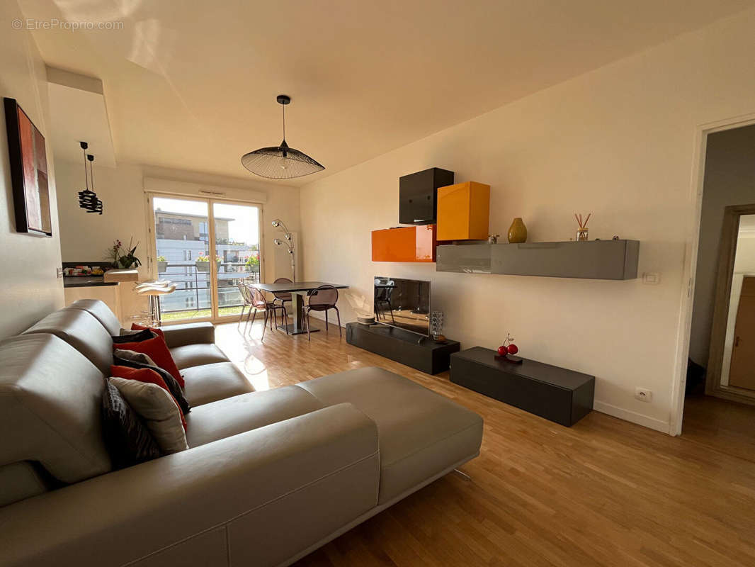 Appartement à ASNIERES-SUR-SEINE