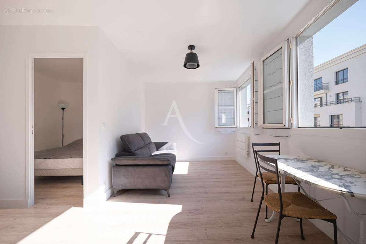 Appartement à MONTROUGE