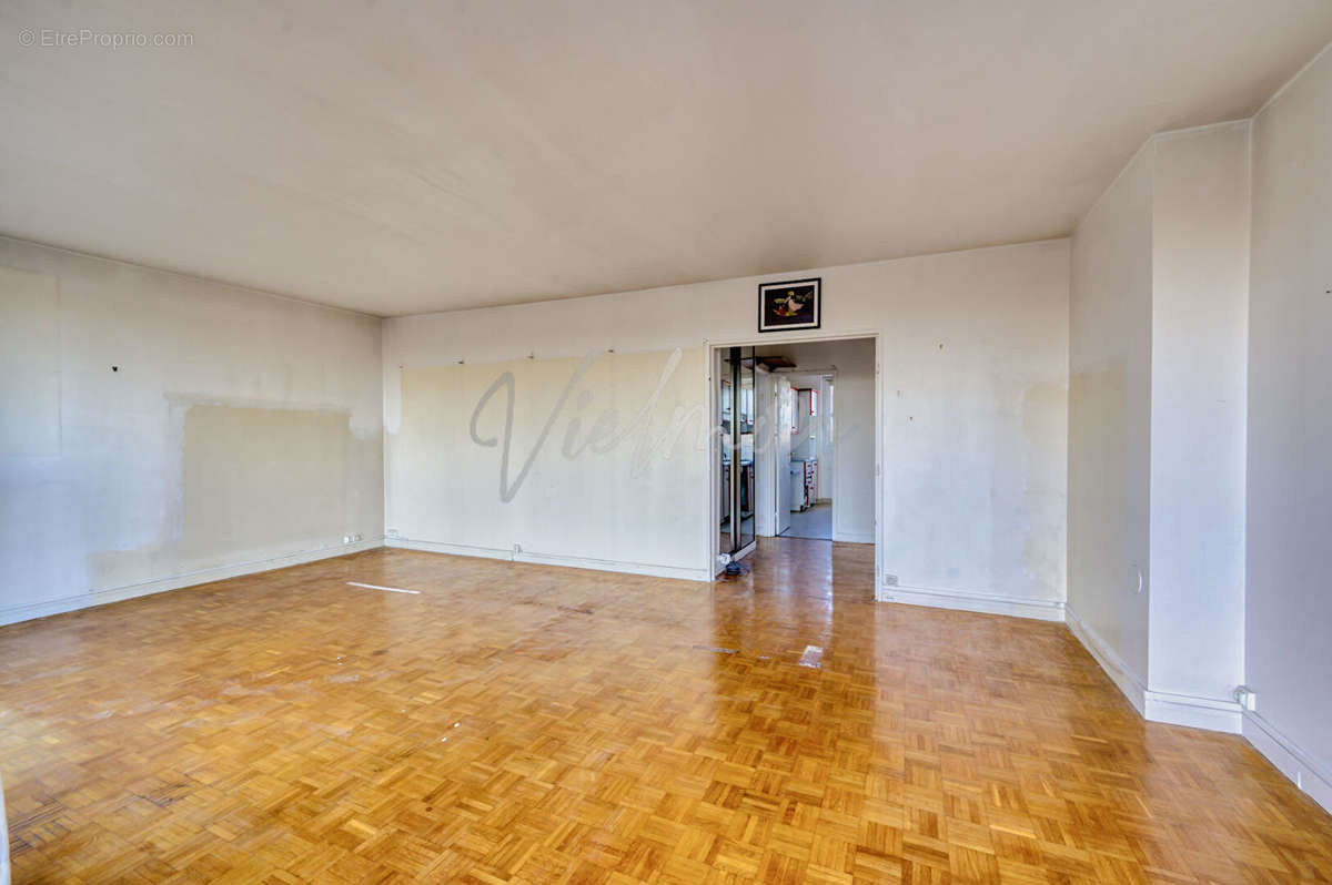 Appartement à SURESNES