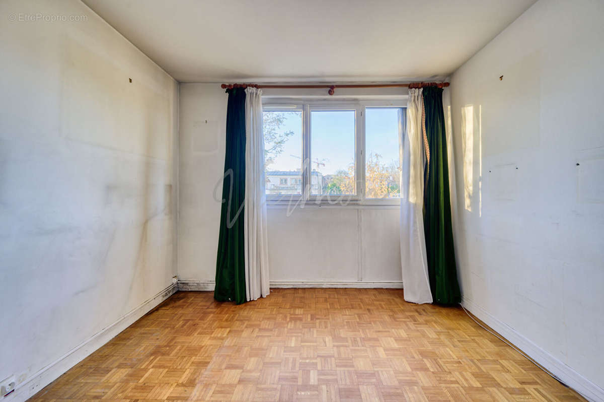 Appartement à SURESNES