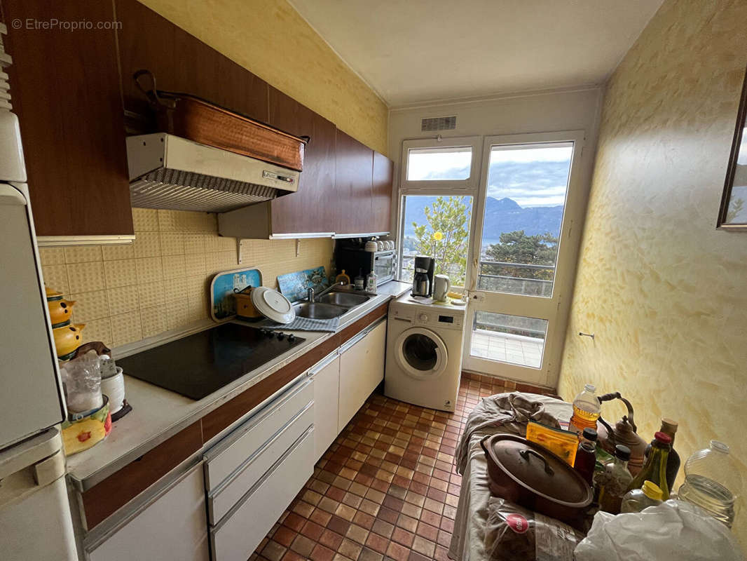 Appartement à AIX-LES-BAINS