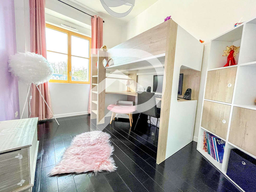 Appartement à RUEIL-MALMAISON