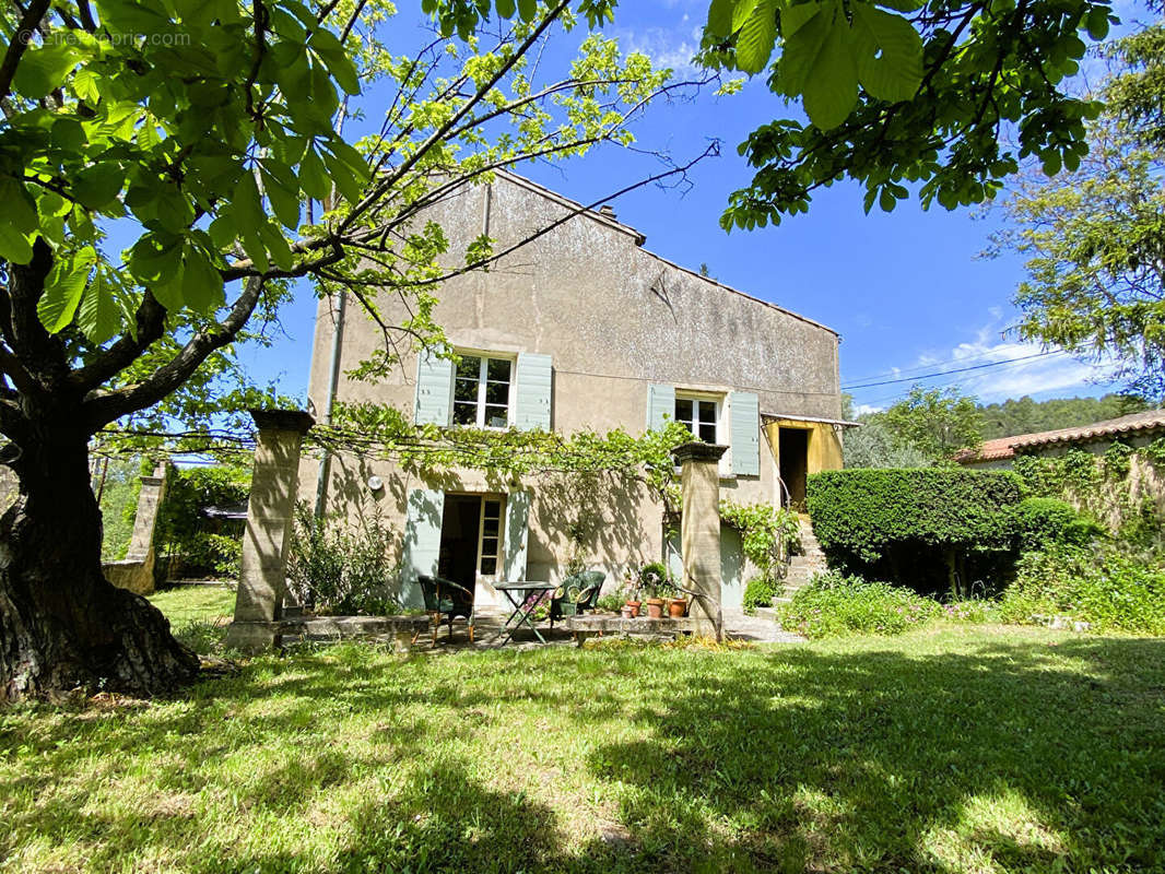 Maison à JOUQUES