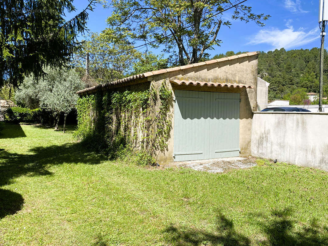 Maison à JOUQUES