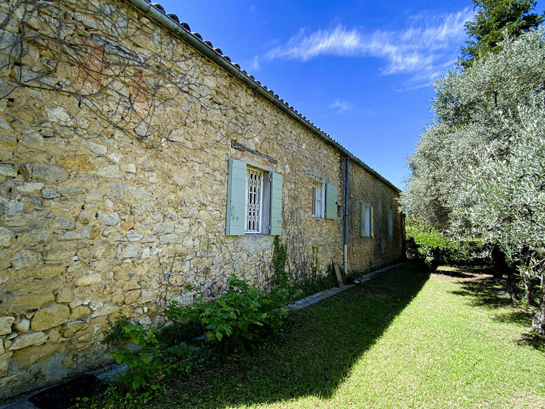 Maison à JOUQUES