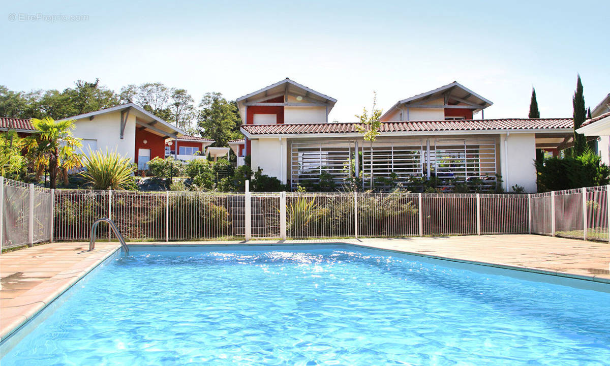 Appartement à GENISSAC