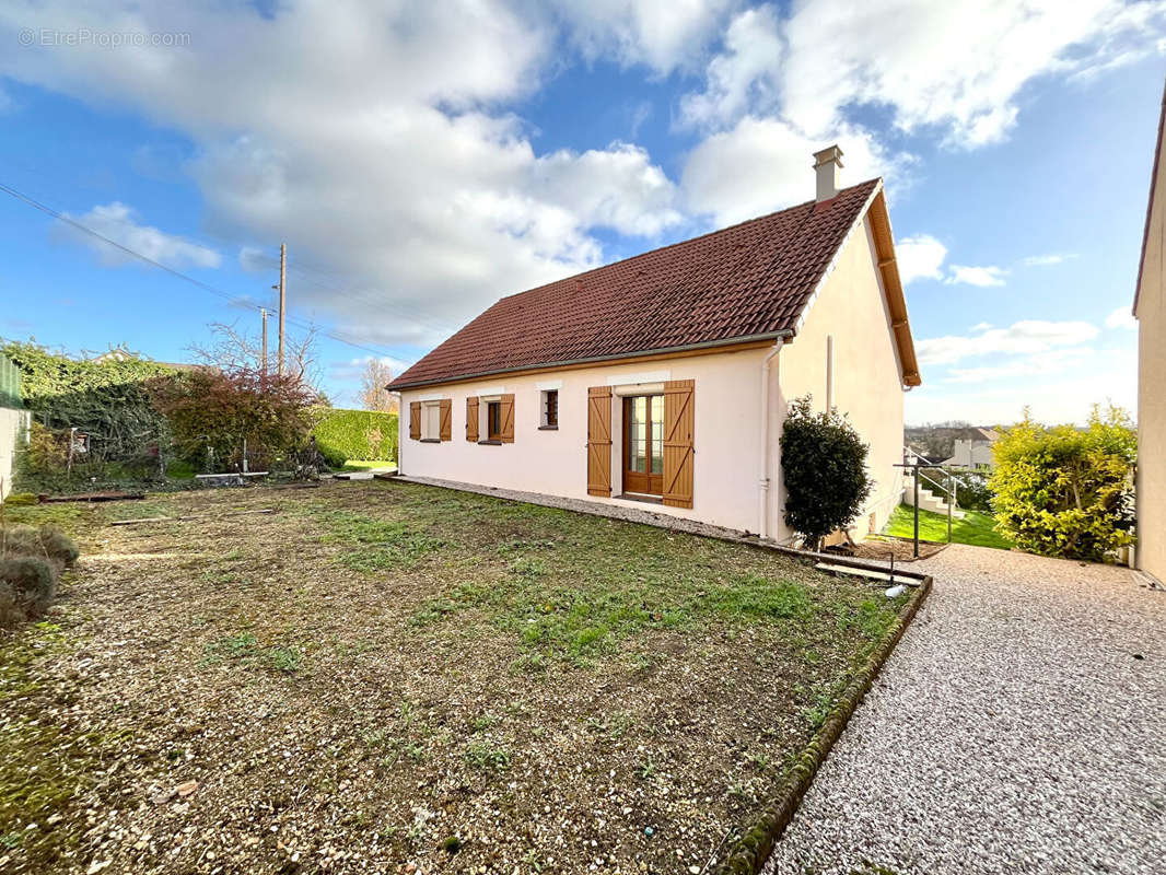 Maison à MIGENNES