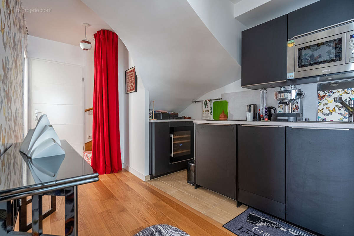 Appartement à PARIS-19E